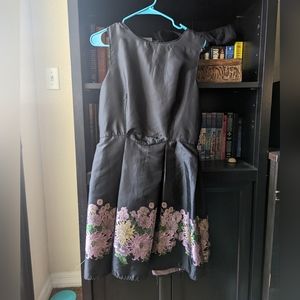 *GO*An old dress that's still kind of new